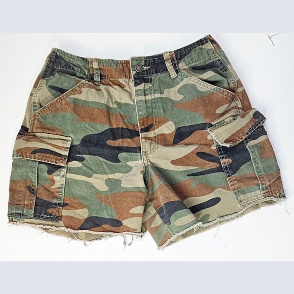Small FOREVER21 Camio Shorts - Picture 1 of 3
